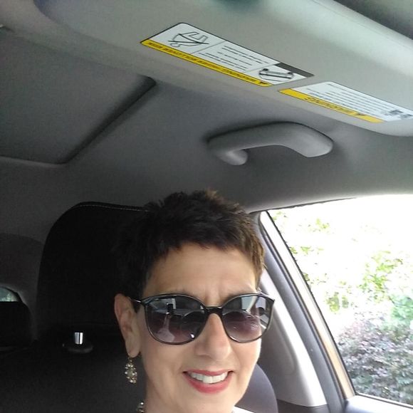 Meet your Posher, Patricia - Picture 1 of 1